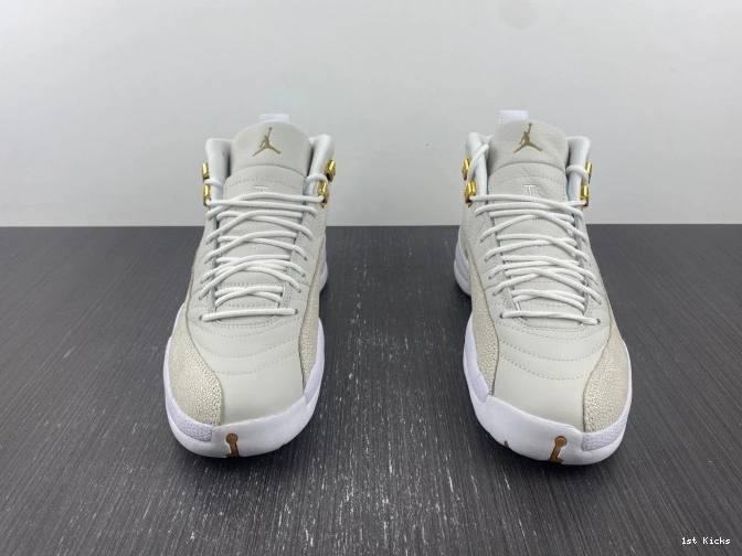 1st Kicks Jordan OVO Retro 873864-102 12 White 0716